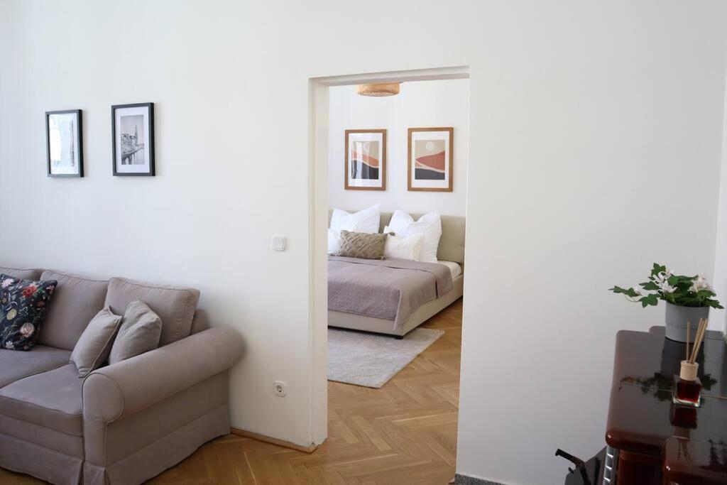 Bloom - Cozy Apartment, 5 Stops To City Center Vienna Exterior photo