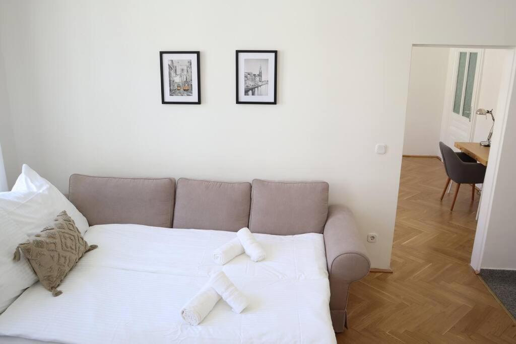 Bloom - Cozy Apartment, 5 Stops To City Center Vienna Exterior photo